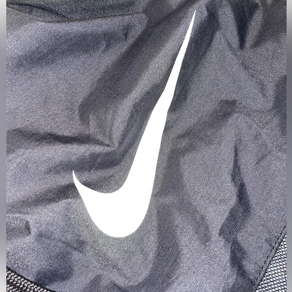 Black Nike Drawstring Bag - Picture 2 of 2